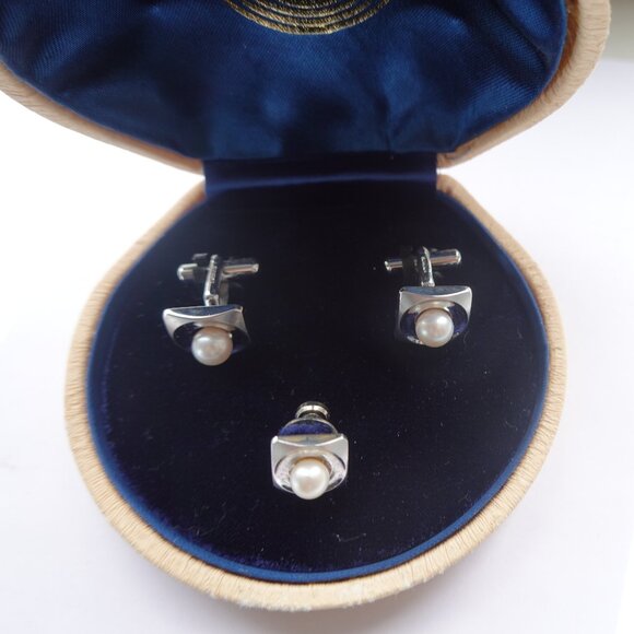 Japanese Cultured Pearls Sterling Cufflinks and Tie Tack - Picture 1 of 1